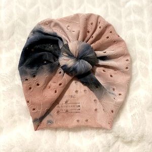 Bunny Knots NB Tie Dye Knot